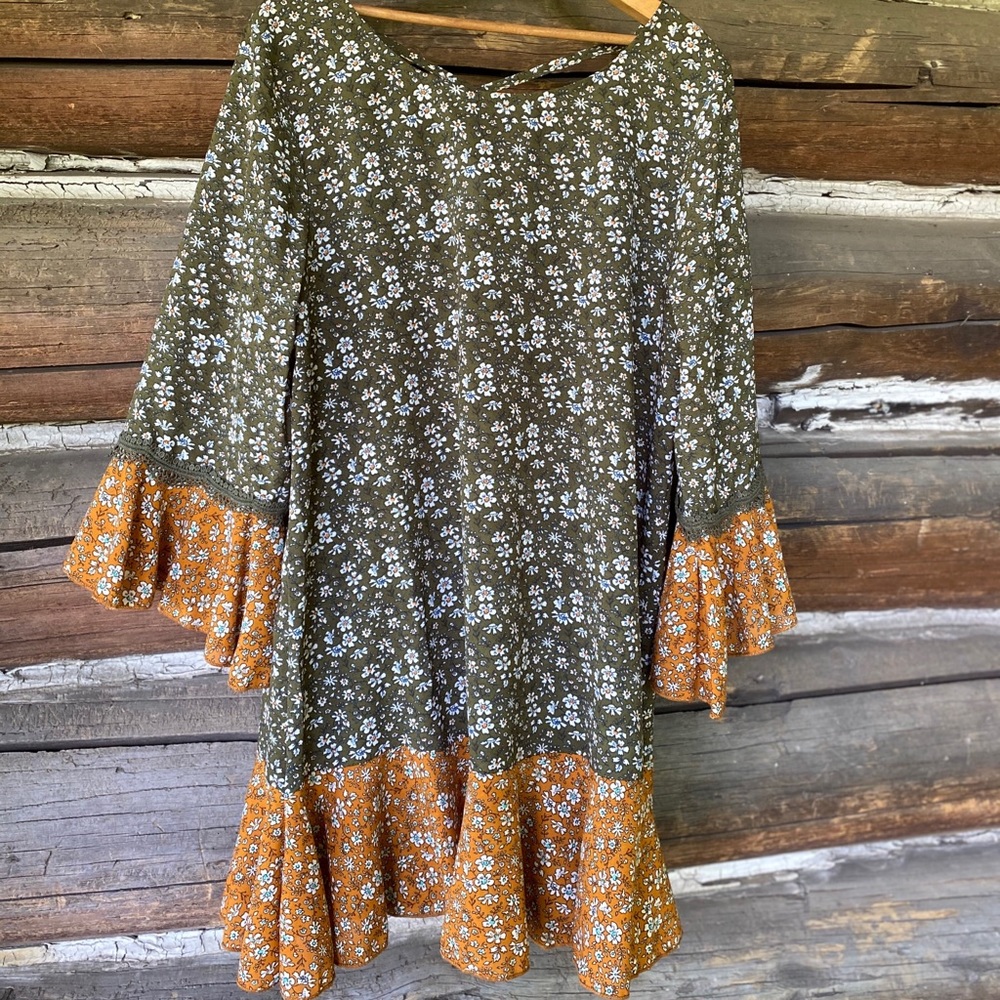 Green and orange floral, flowy dress!